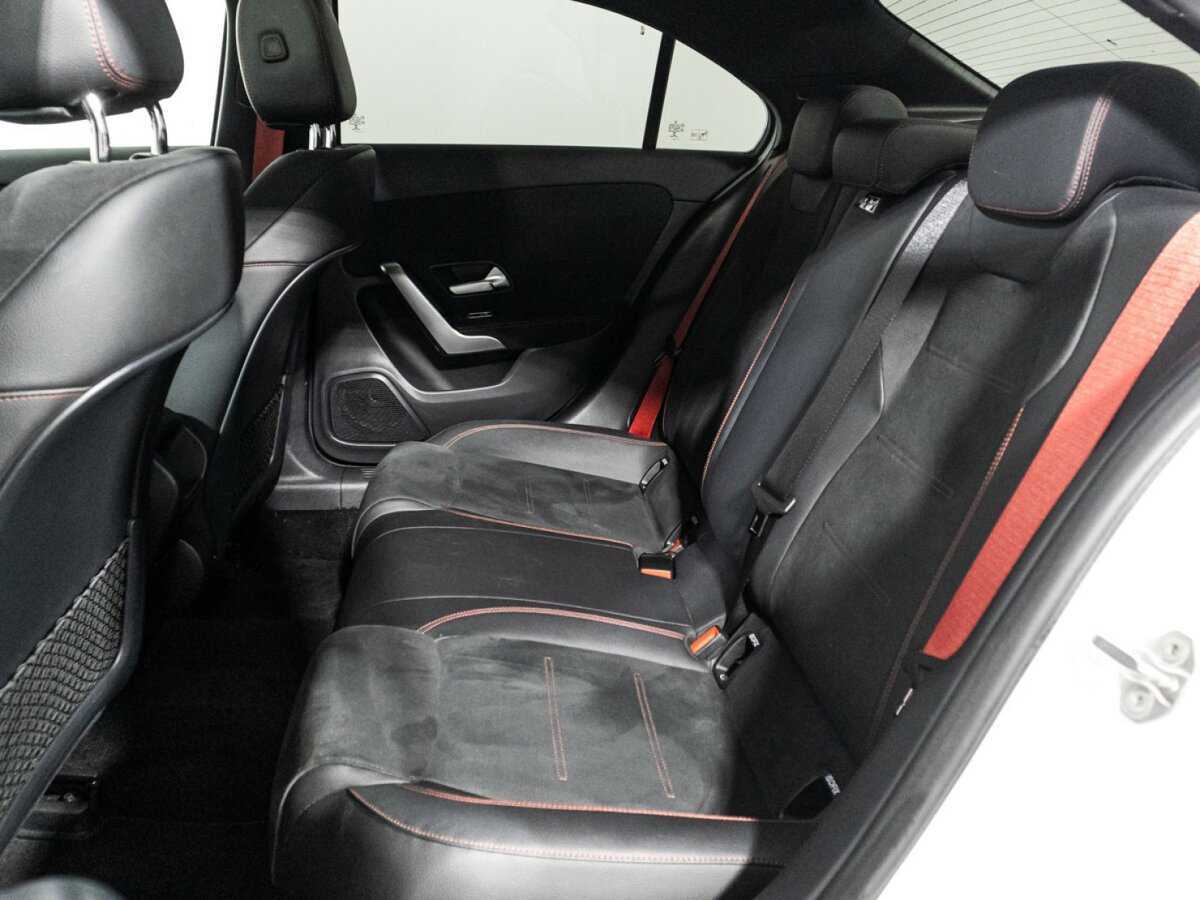 Mercedes-Benz A-Класс AMG 35 AMG, 2020 Фото №10