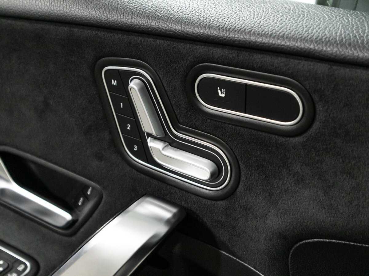 Mercedes-Benz A-Класс AMG 35 AMG, 2020 Фото №16