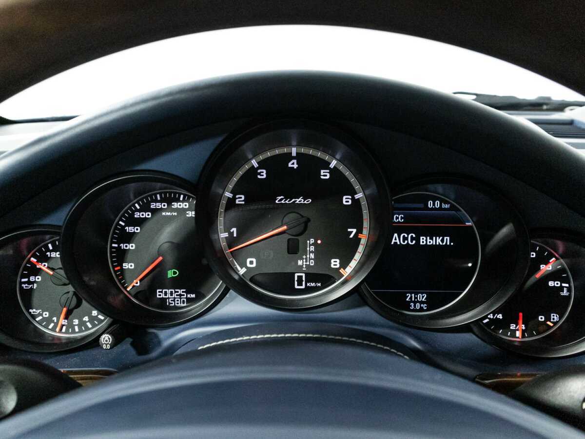Porsche Panamera Turbo, 2010 Фото №10
