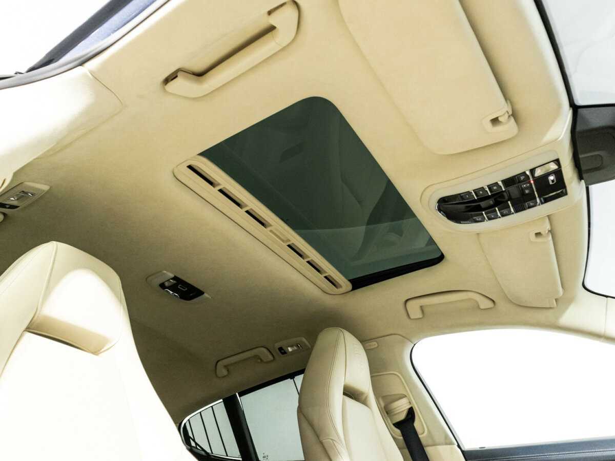 Porsche Panamera Turbo, 2010 Фото №20