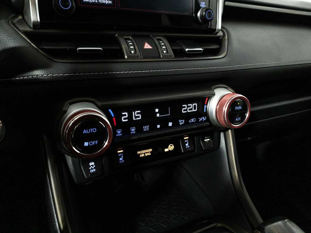 Toyota RAV4, 2021 Фото №18