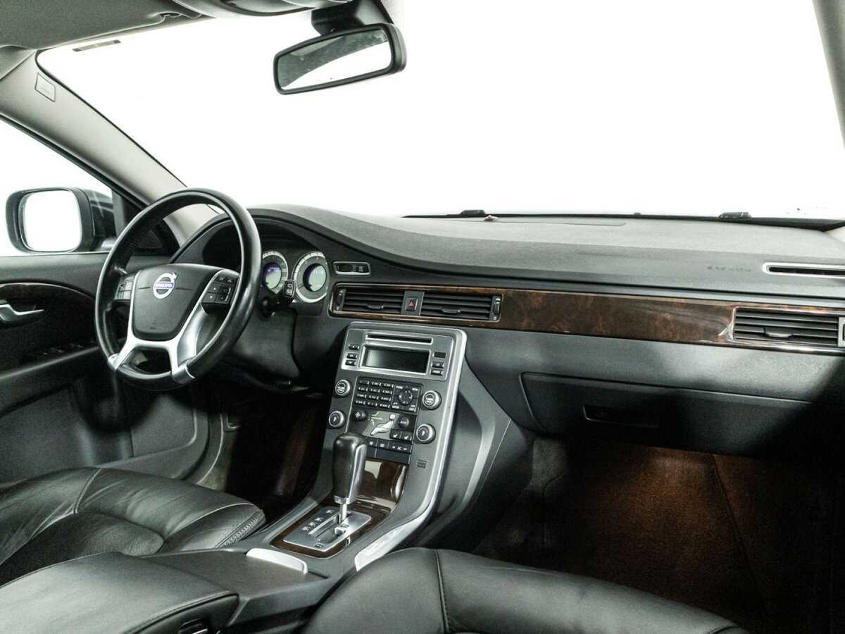 Volvo XC70, 2010 Фото №9