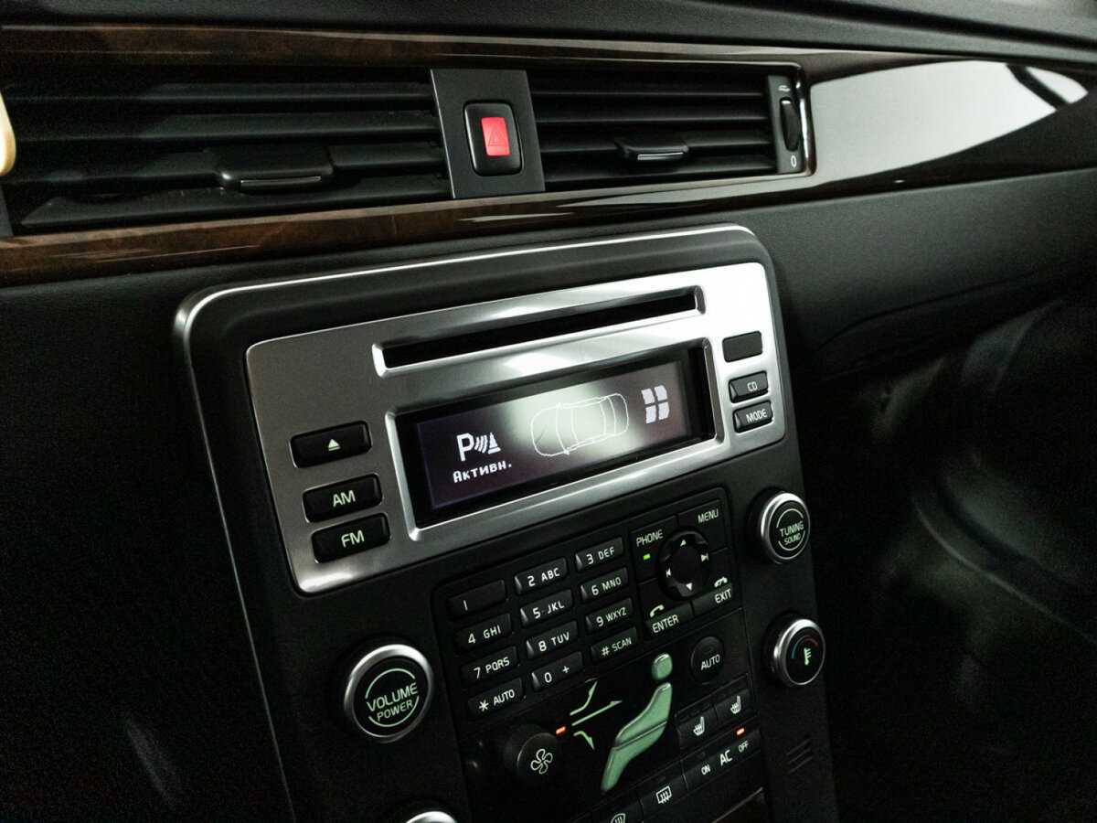 Volvo XC70, 2010 Фото №18