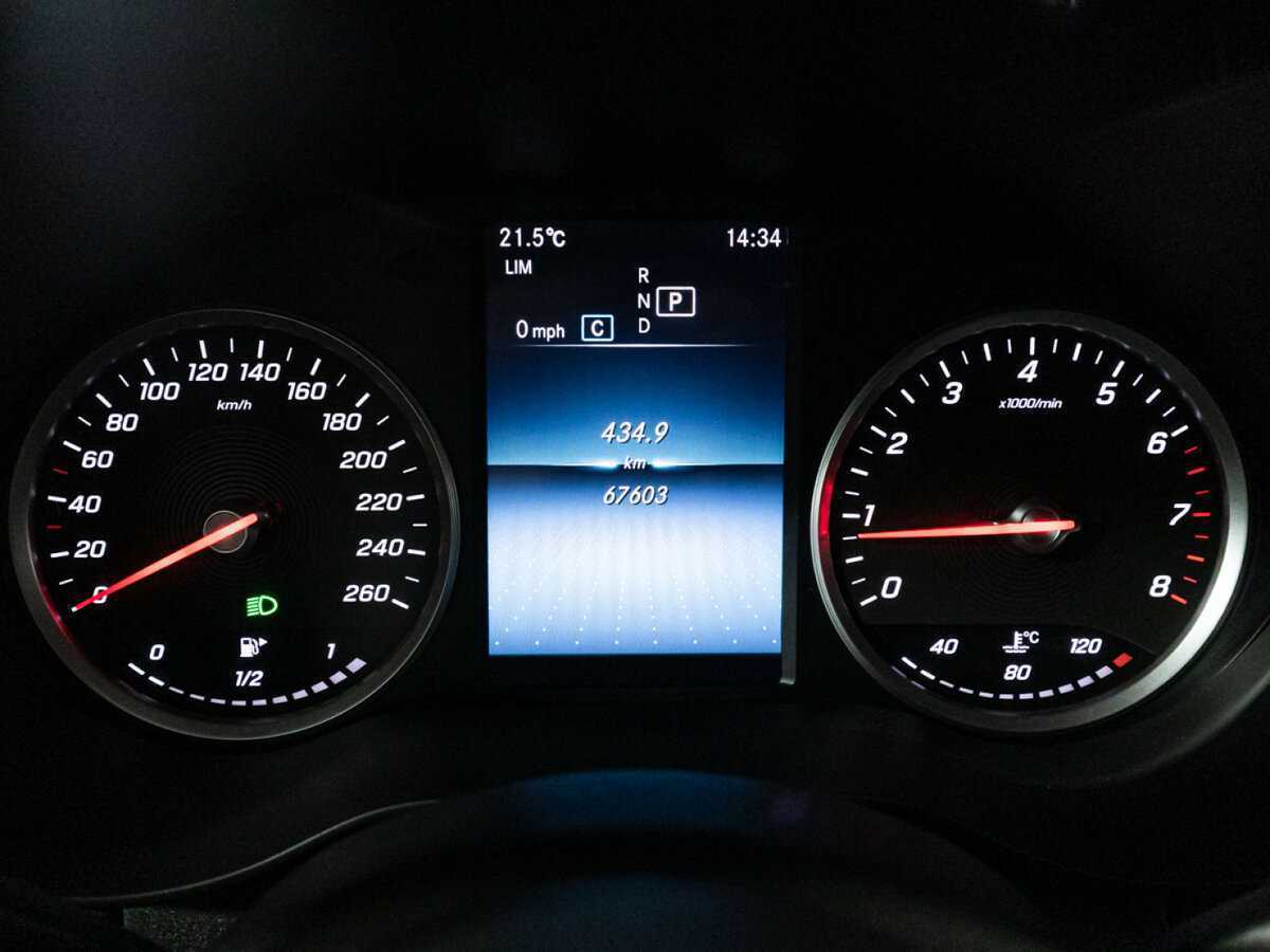 Mercedes-Benz C-Класс 200, 2020 Фото №12