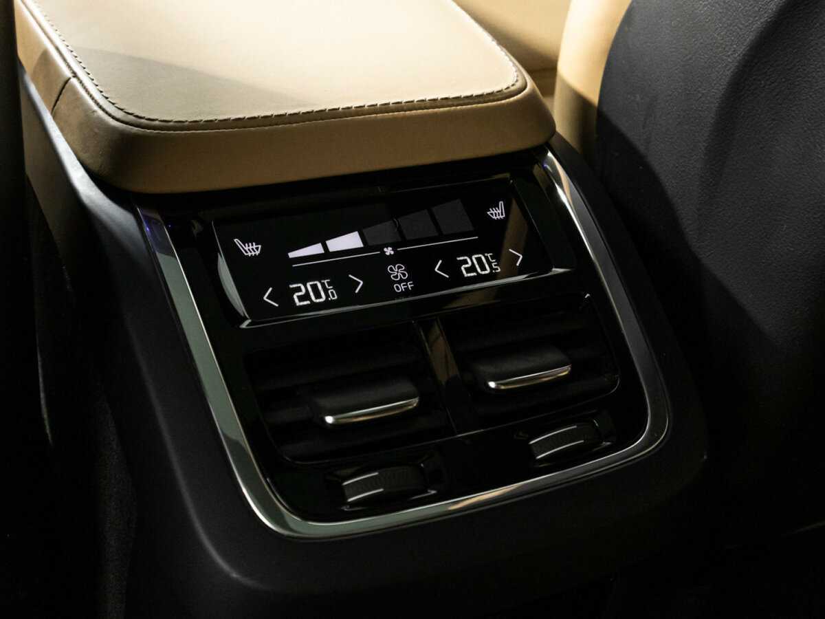 Volvo XC90, 2017 Фото №17