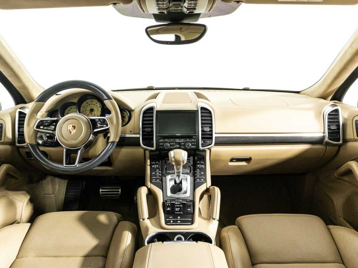Porsche Cayenne Turbo, 2015 Фото №13