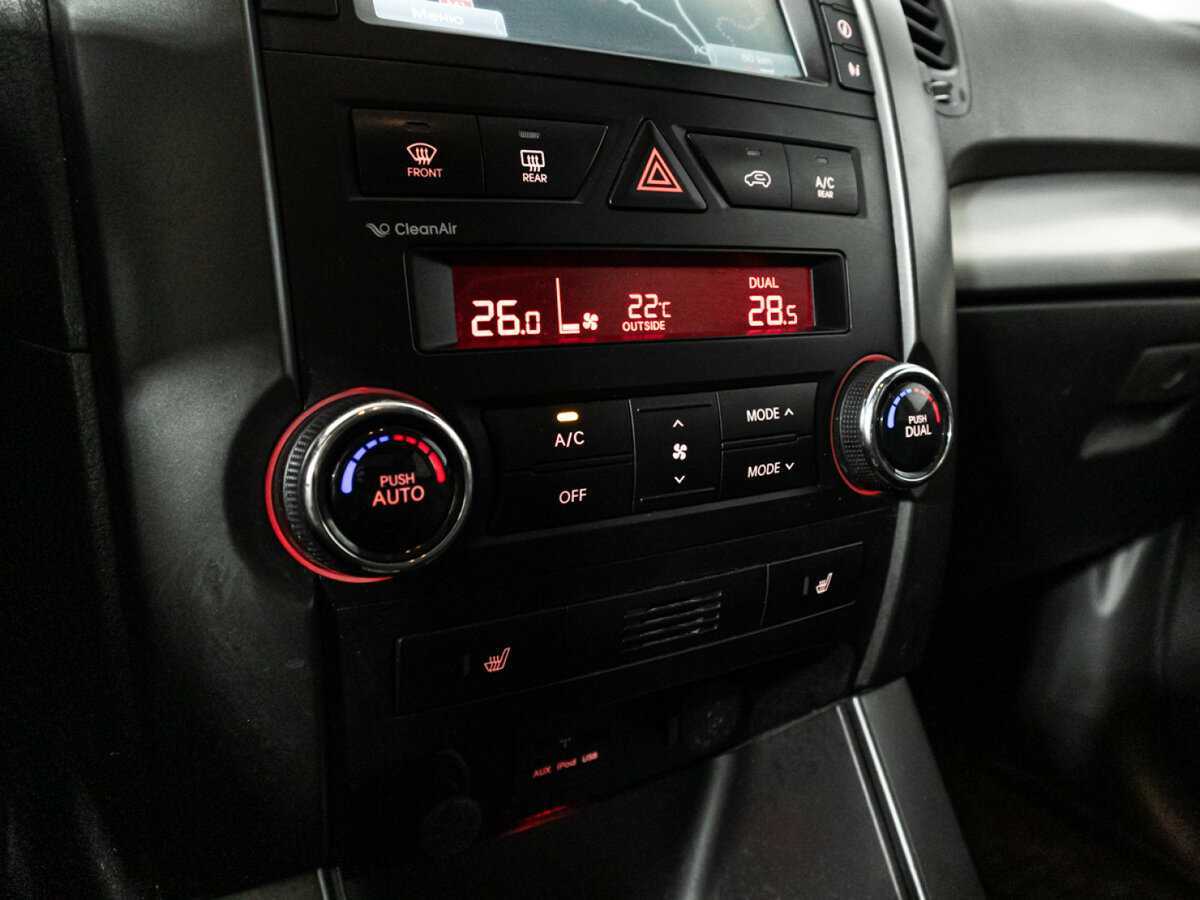 Kia Sorento, 2011 Фото №18