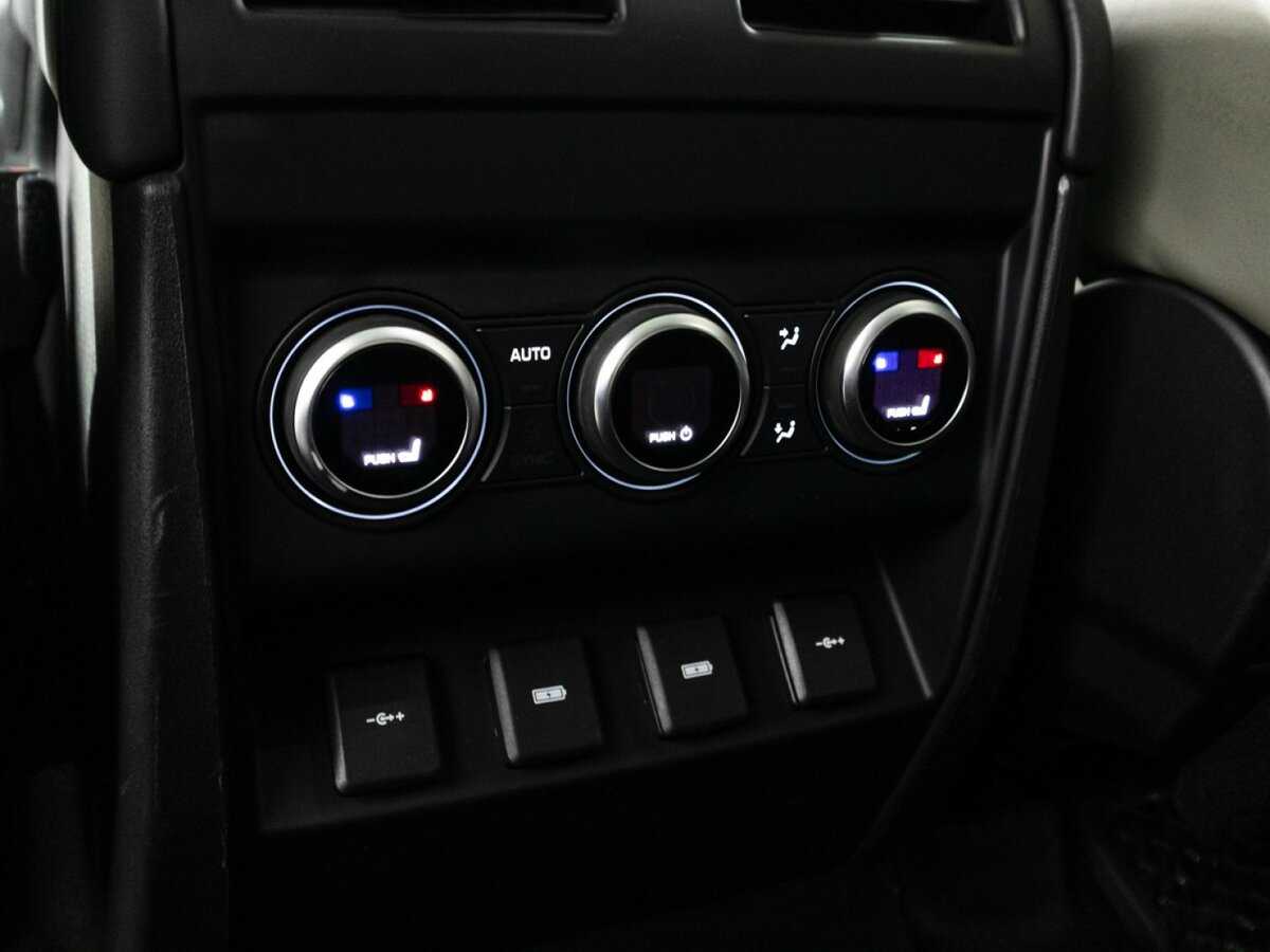 Land Rover Defender 110, 2020 Фото №24