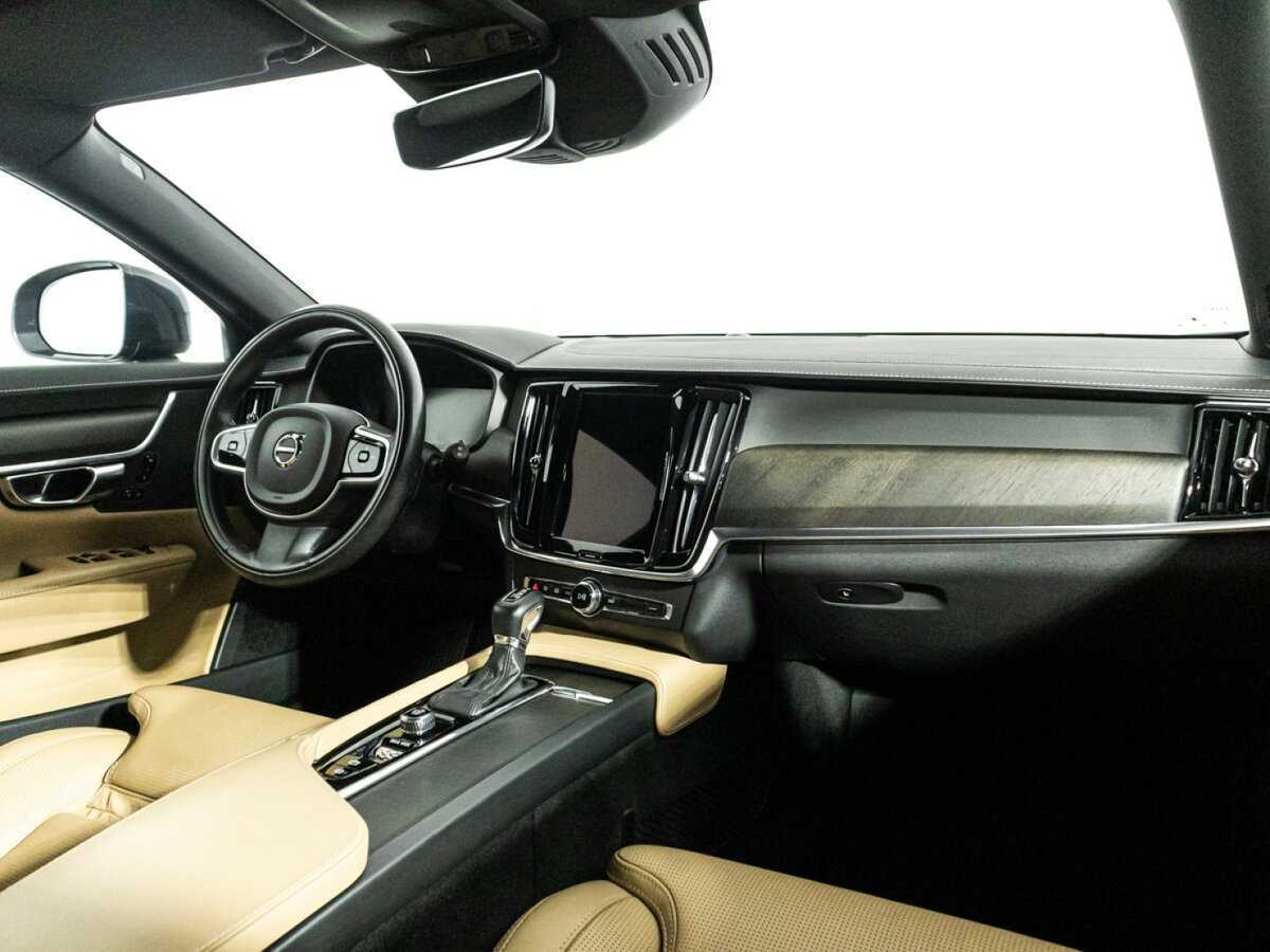 Volvo V90 Cross Country, 2019 Фото №9
