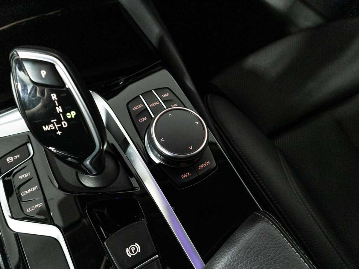 BMW 5 серии 520d, 2019 Фото №21