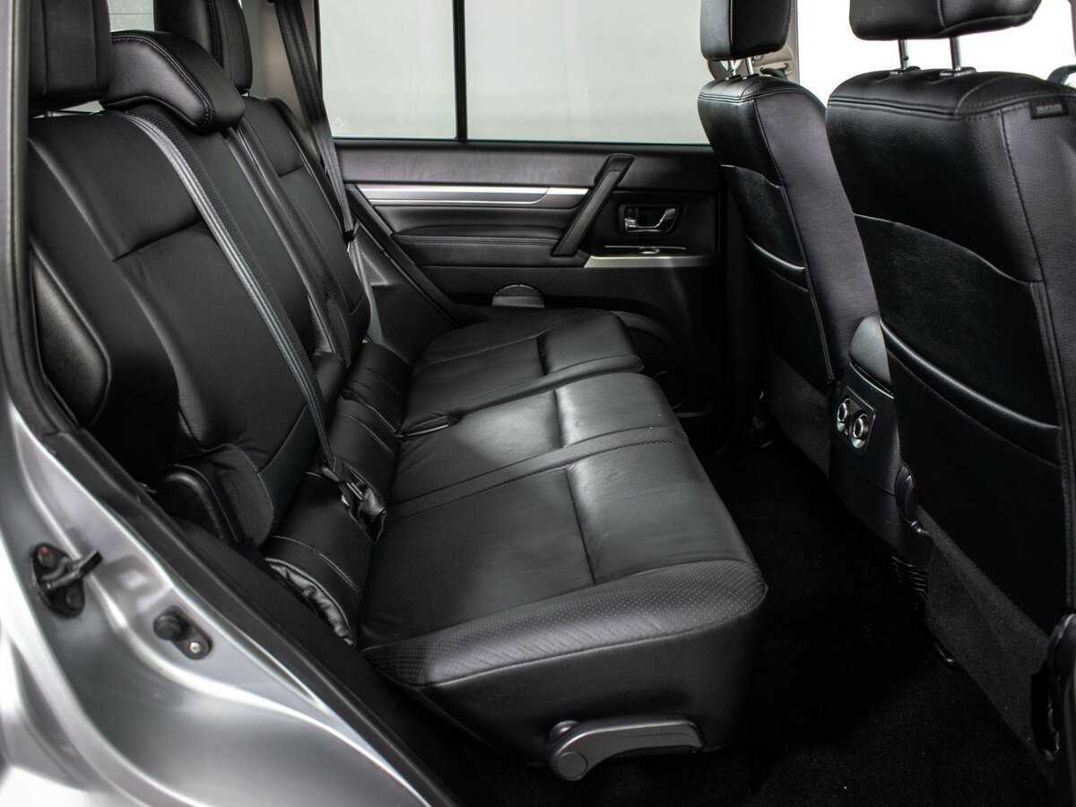 Mitsubishi Pajero, 2011 Фото №10