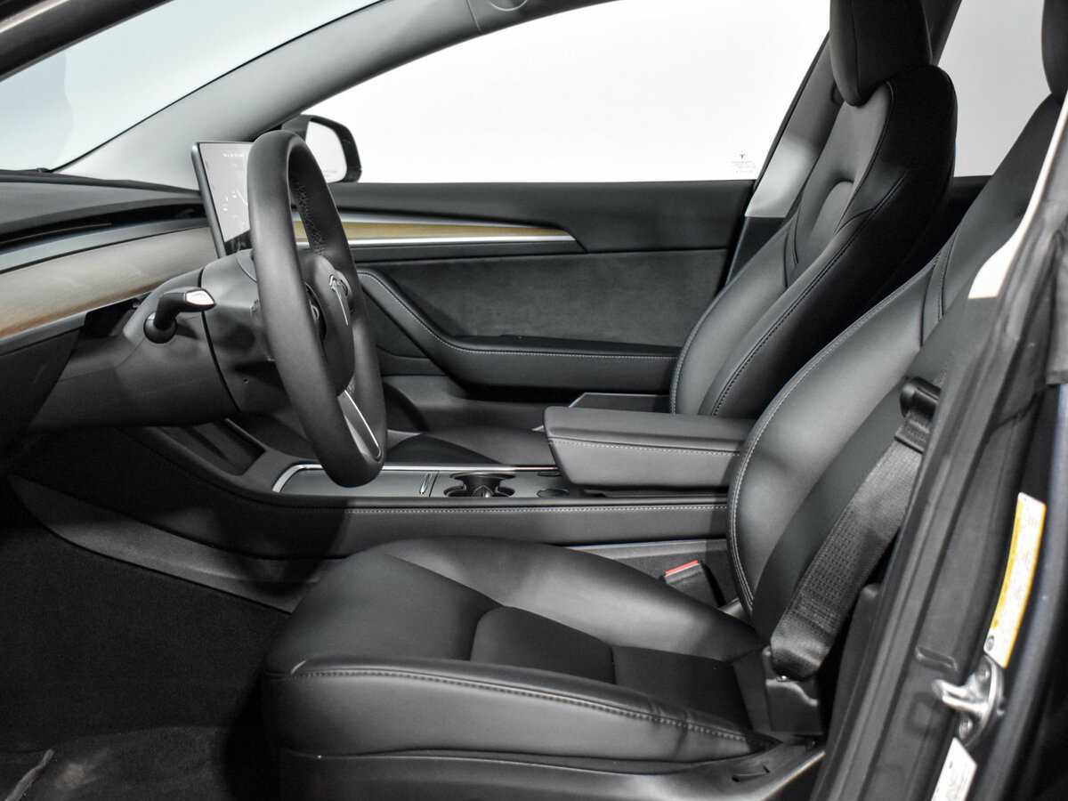 Tesla Model 3 Performance, 2023 Фото №13