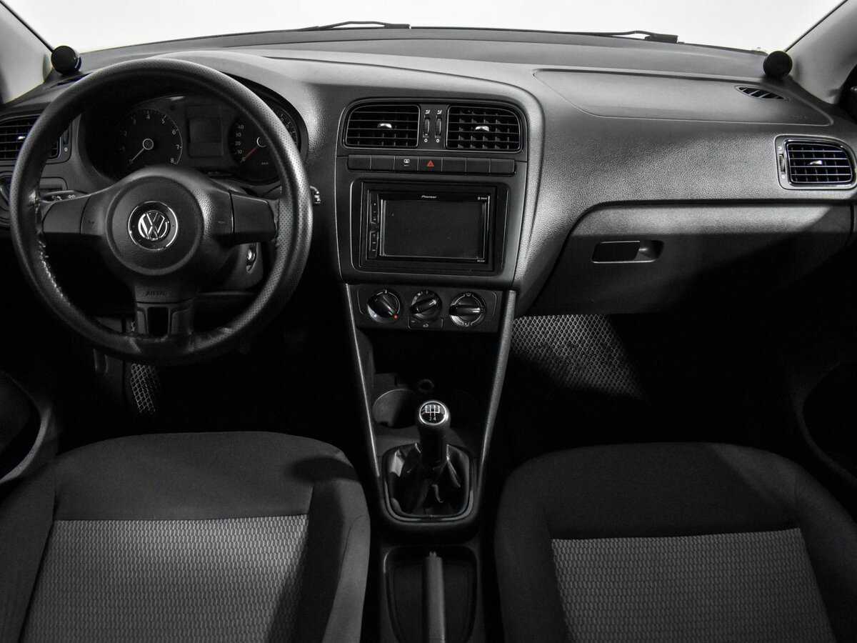 Volkswagen Polo, 2011 Фото №14