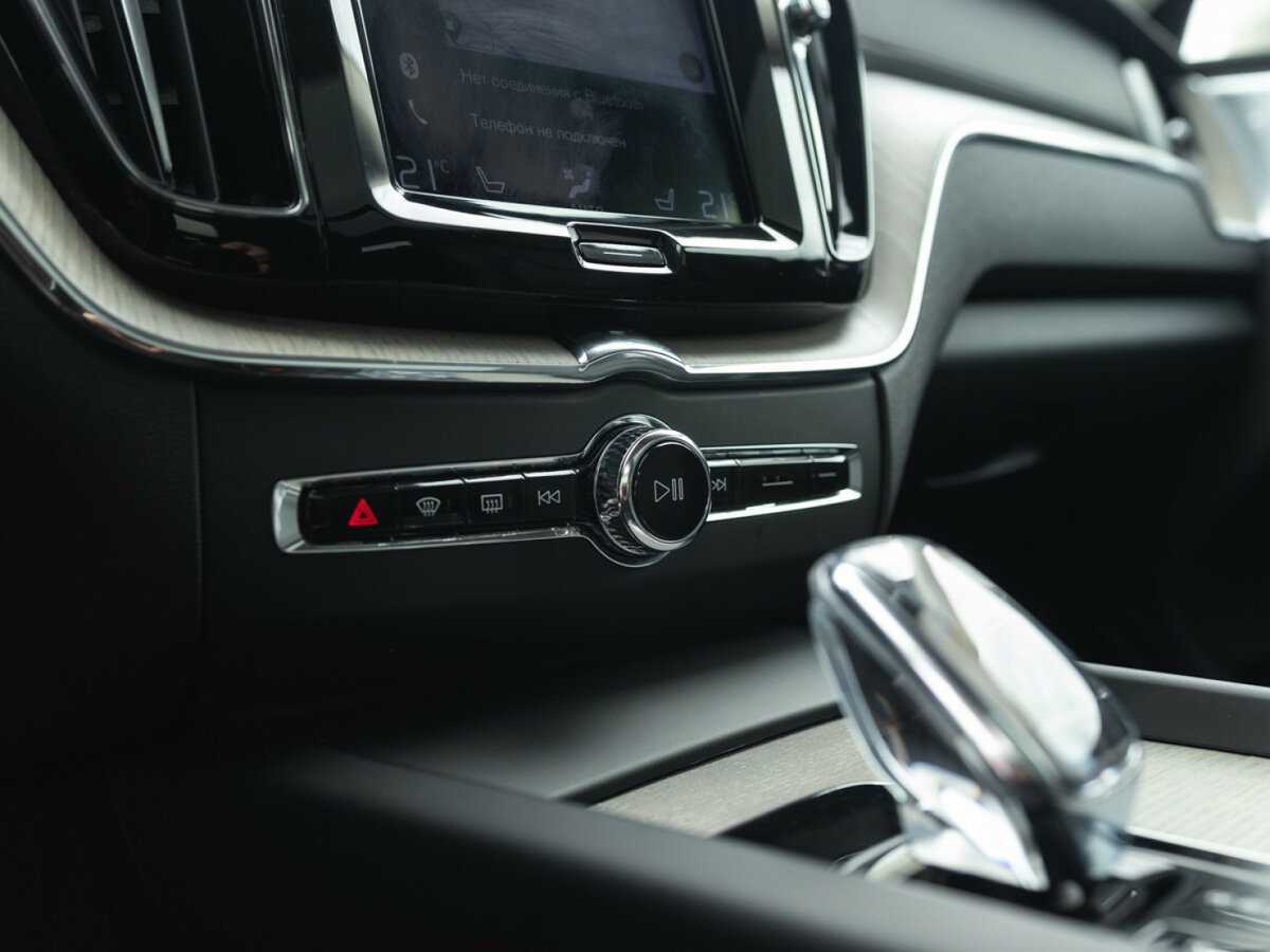 Volvo XC60, 2019 Фото №26