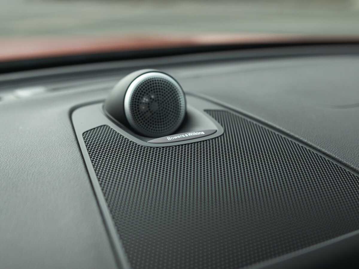 Volvo XC60, 2019 Фото №31