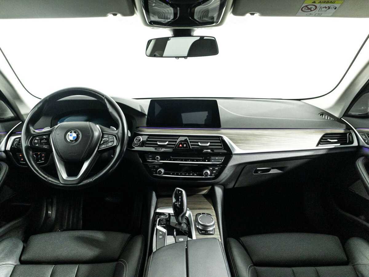 BMW 5 серии 520d xDrive, 2019 Фото №13