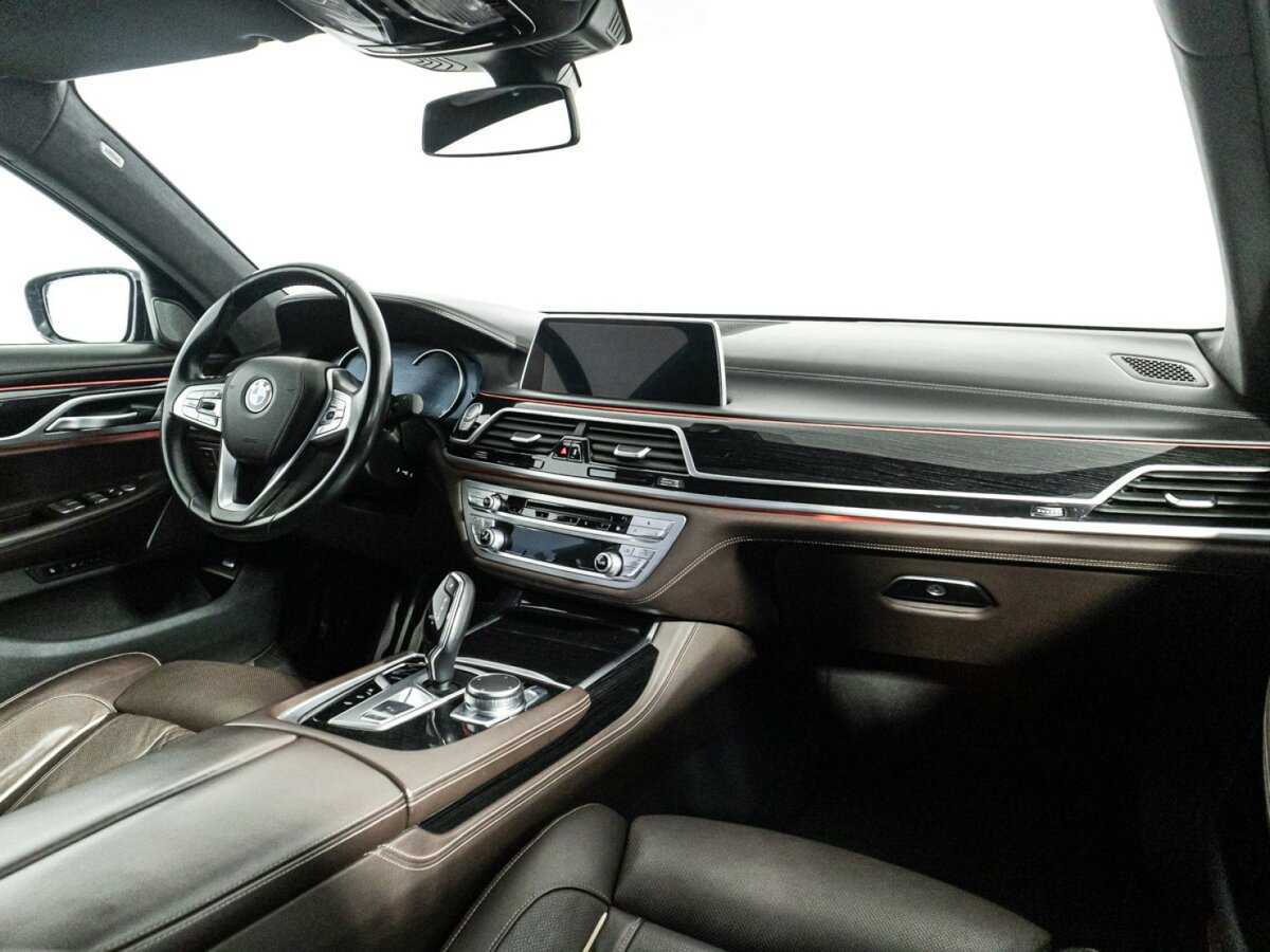 BMW 7 серии 730d xDrive, 2018 Фото №9