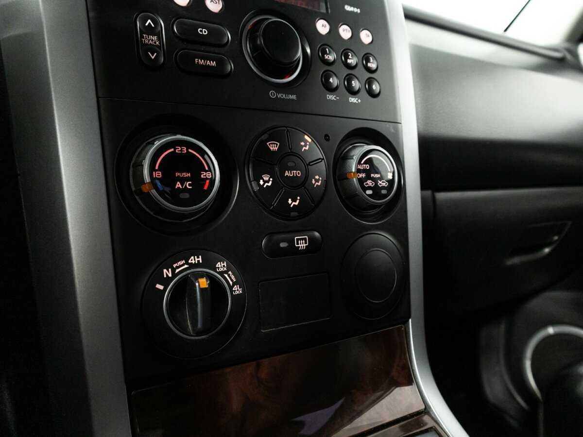 Suzuki Grand Vitara, 2010 Фото №15