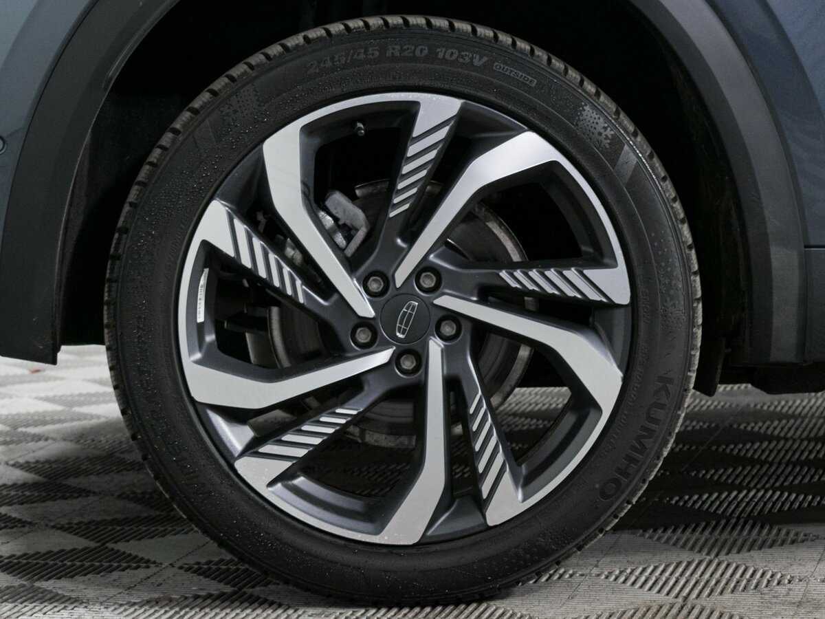 Geely Monjaro, 2023 Фото №24