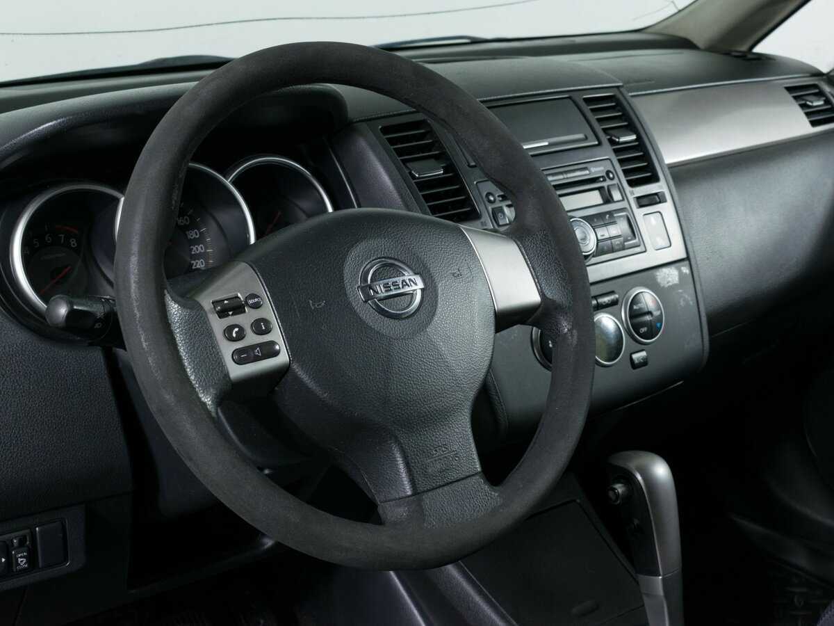 Nissan Tiida, 2008 Фото №12
