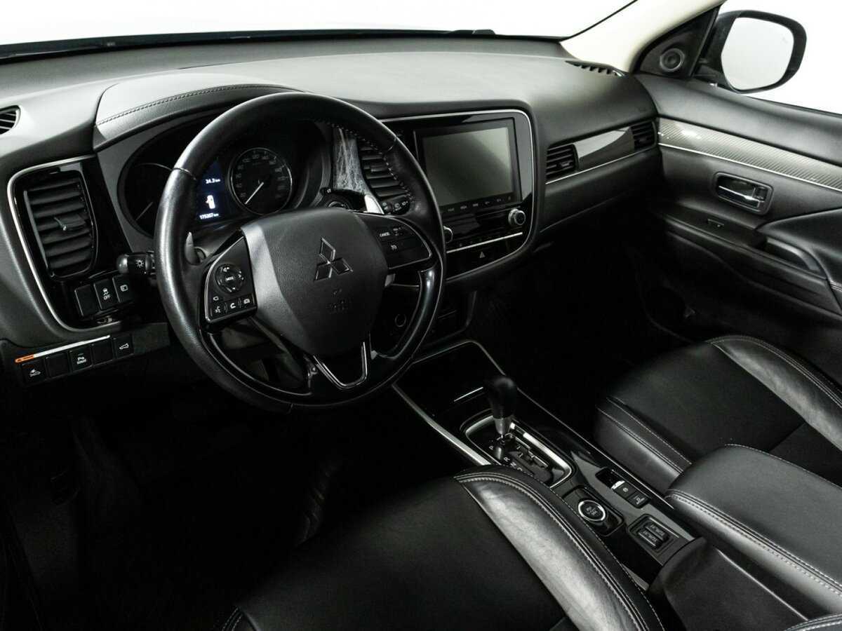 Mitsubishi Outlander, 2020 Фото №11