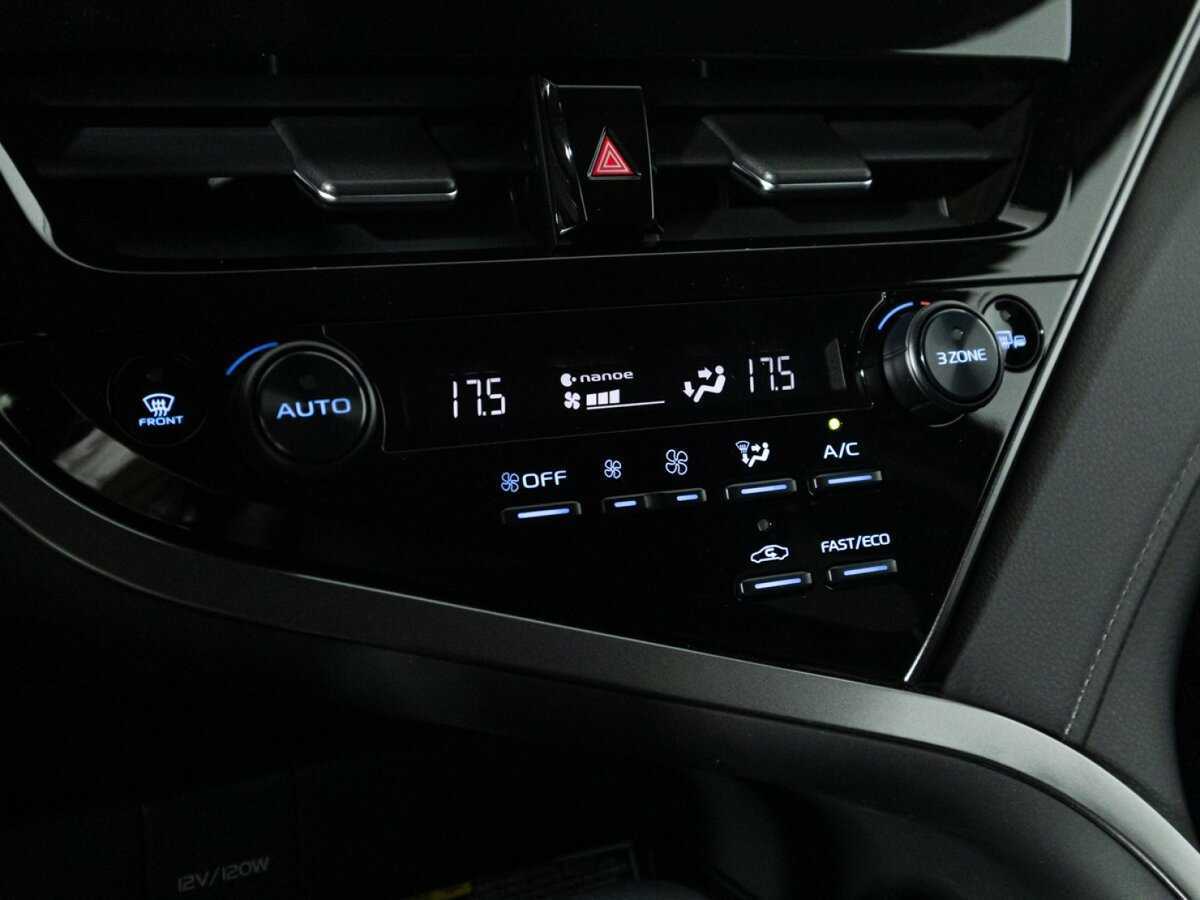 Toyota Camry, 2021 Фото №24