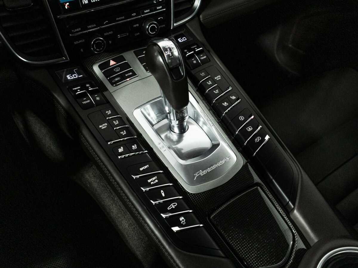Porsche Panamera GTS, 2016 Фото №16