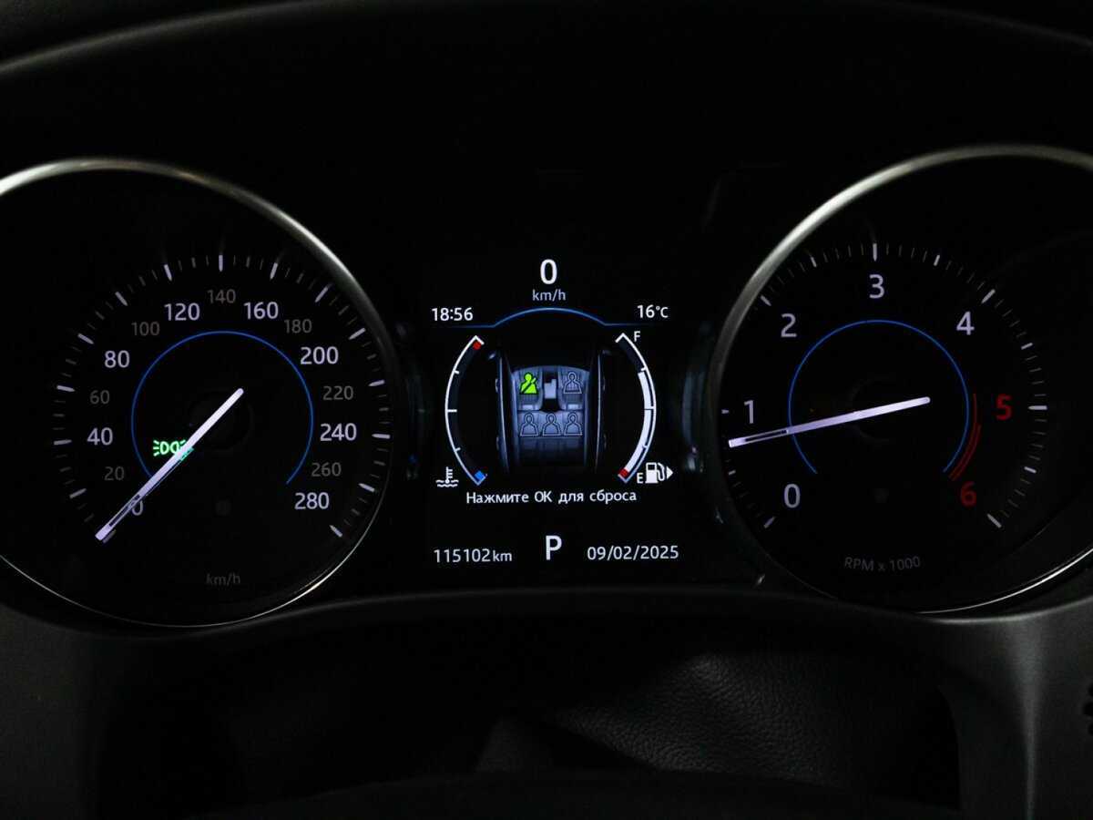 Jaguar F-Pace, 2017 Фото №12