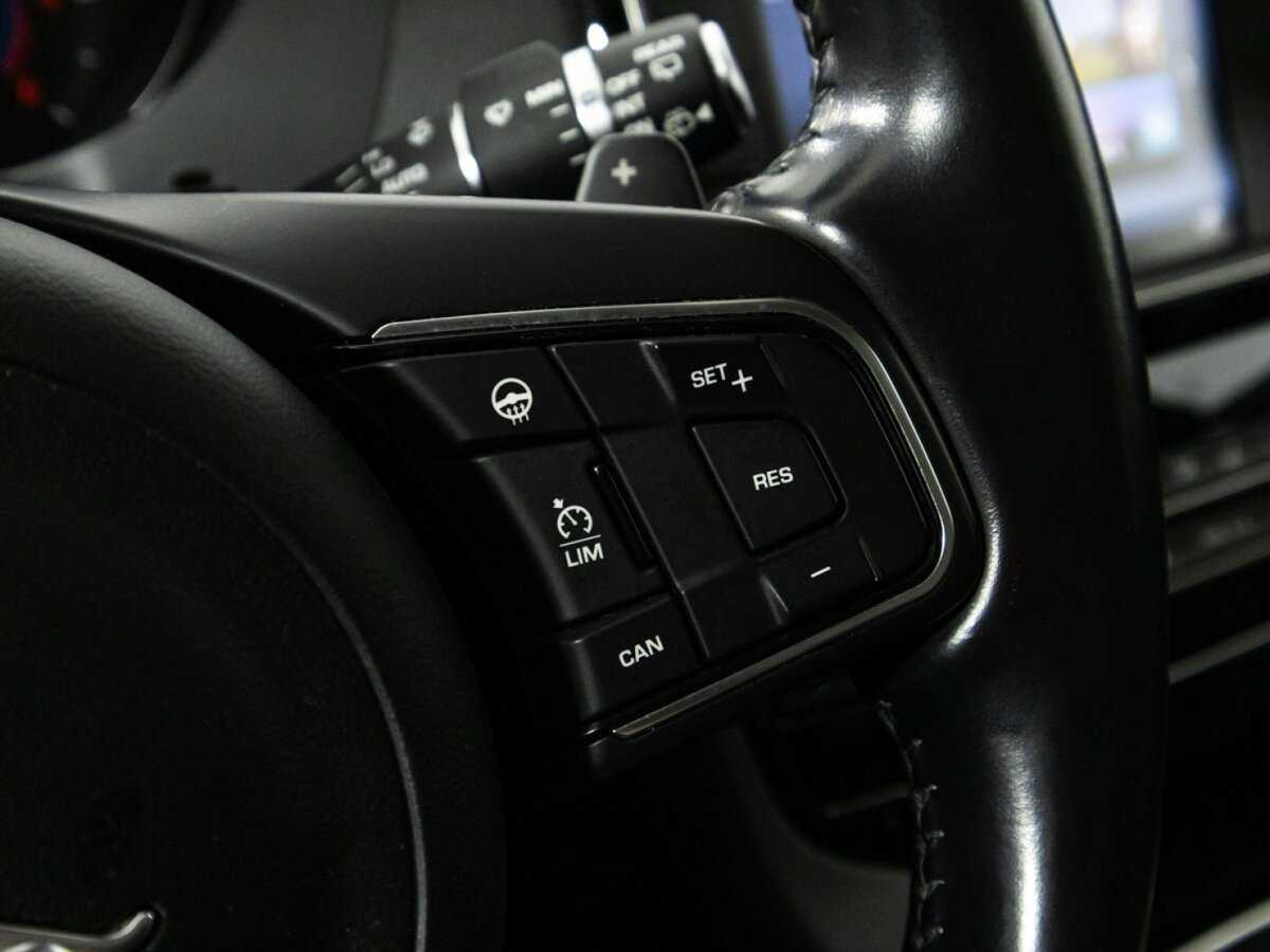 Jaguar F-Pace, 2017 Фото №20