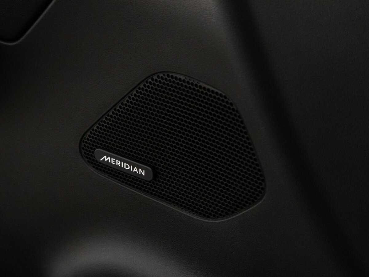 Jaguar F-Pace, 2017 Фото №21