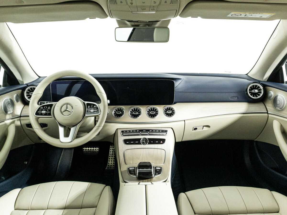 Mercedes-Benz E-Класс 200, 2019 Фото №13