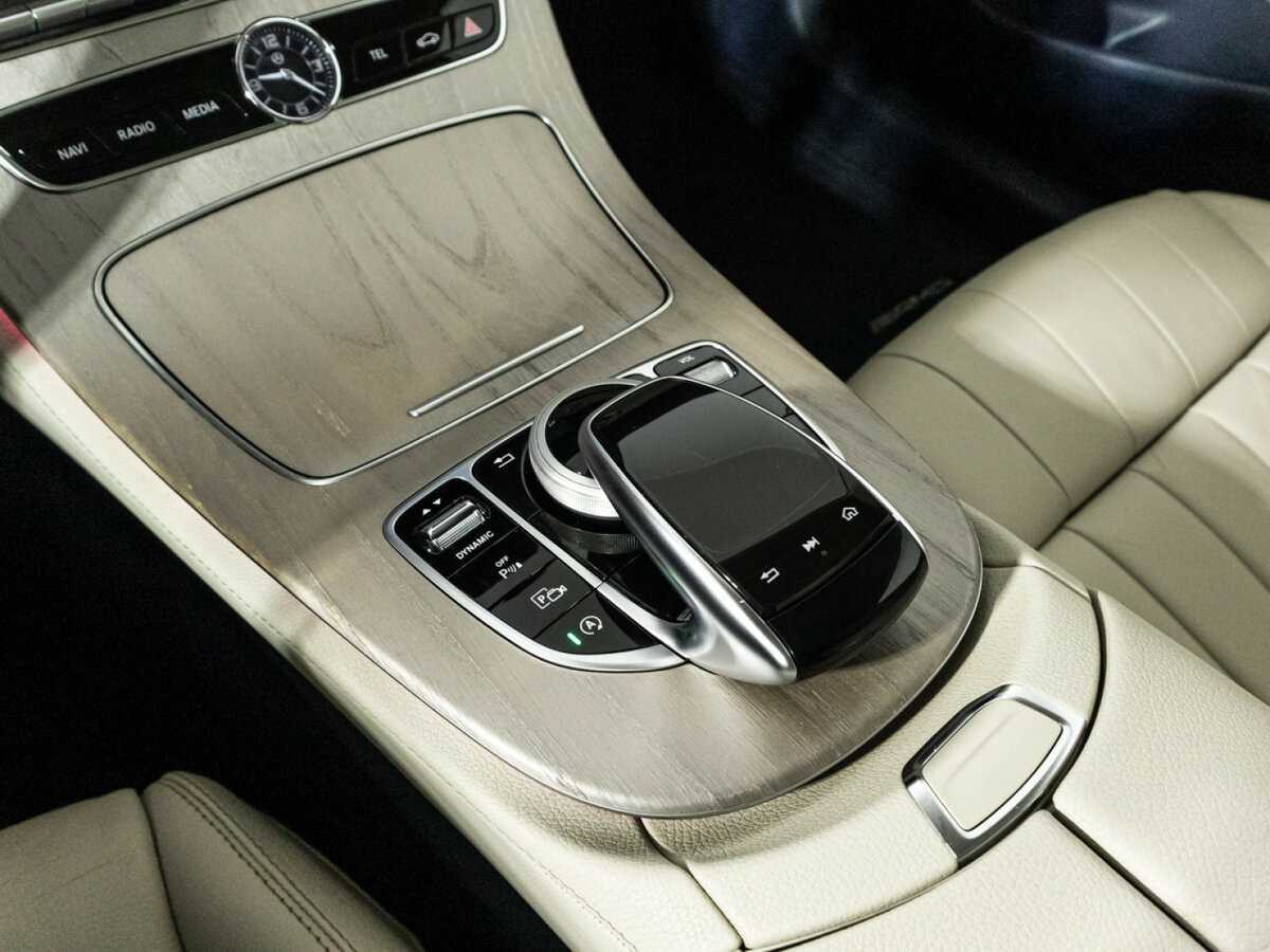 Mercedes-Benz E-Класс 200, 2019 Фото №21