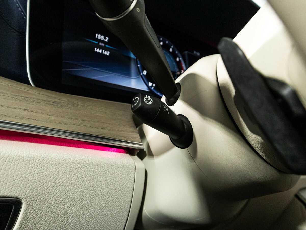 Mercedes-Benz E-Класс 200, 2019 Фото №22