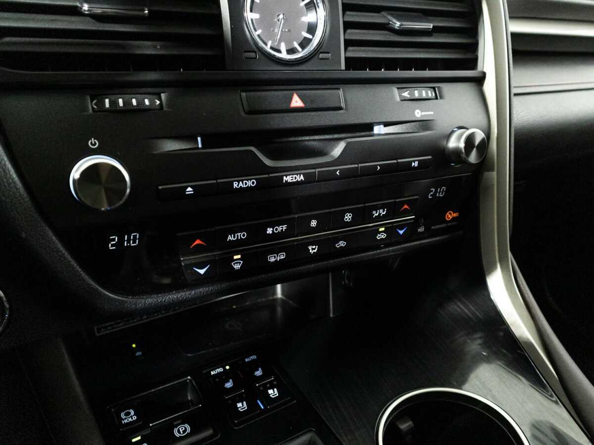 Lexus RX 200t, 2017 Фото №20