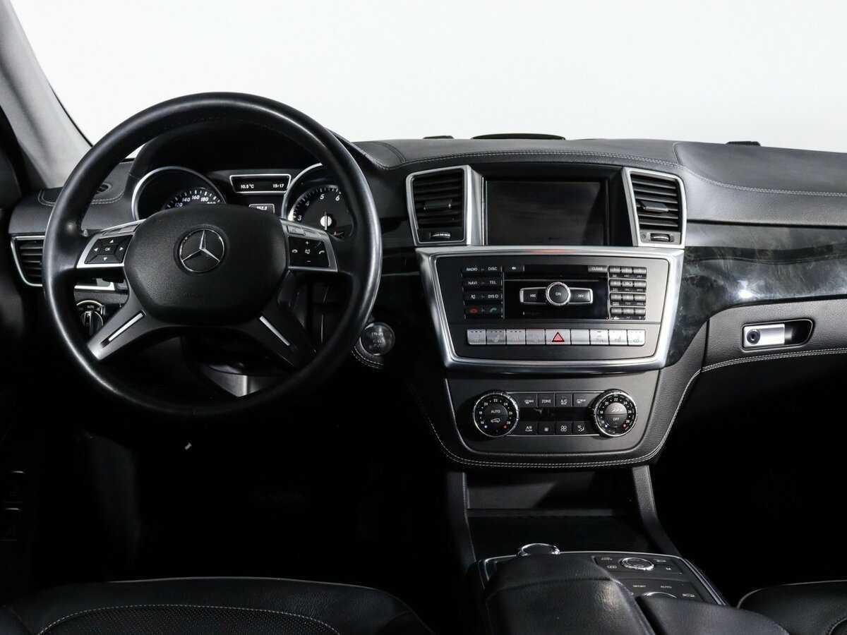 Mercedes-Benz GL-Класс 500, 2012 Фото №10