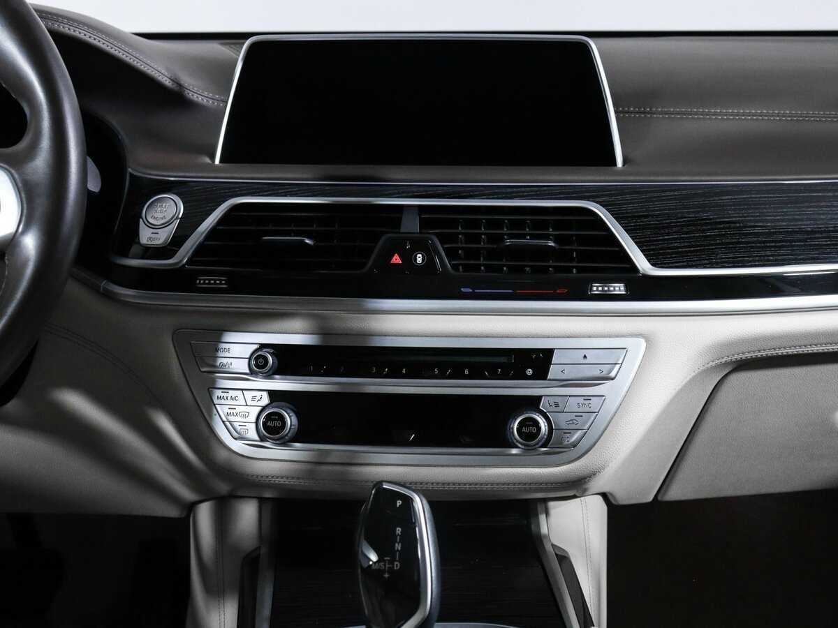 BMW 7 серии Long 730Ld xDrive, 2021 Фото №13