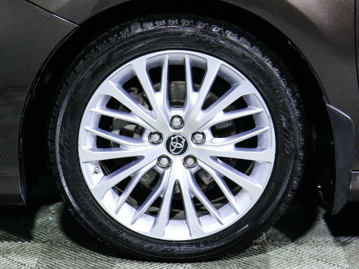 Toyota Camry, 2018 Фото №12