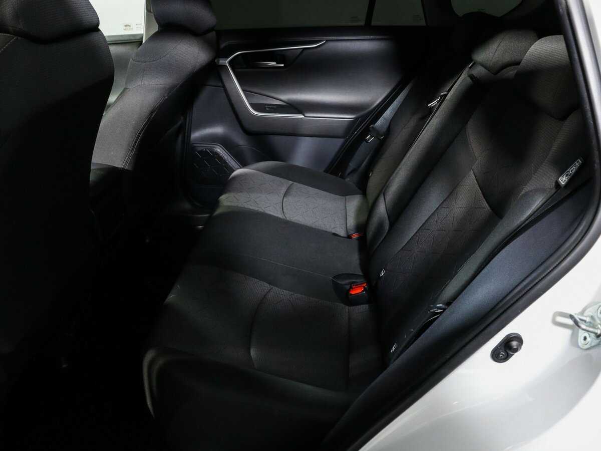 Toyota RAV4, 2020 Фото №10