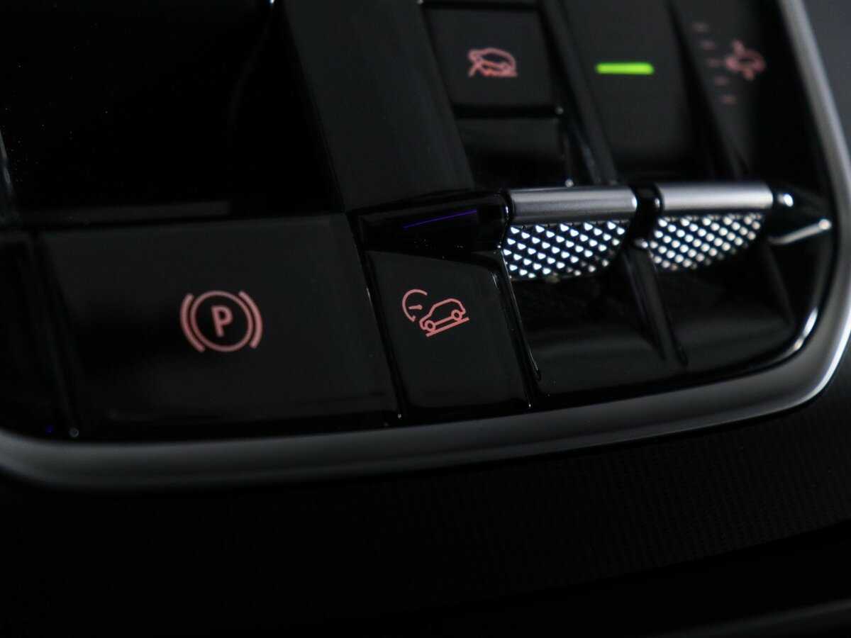 BMW X6 30d, 2020 Фото №28