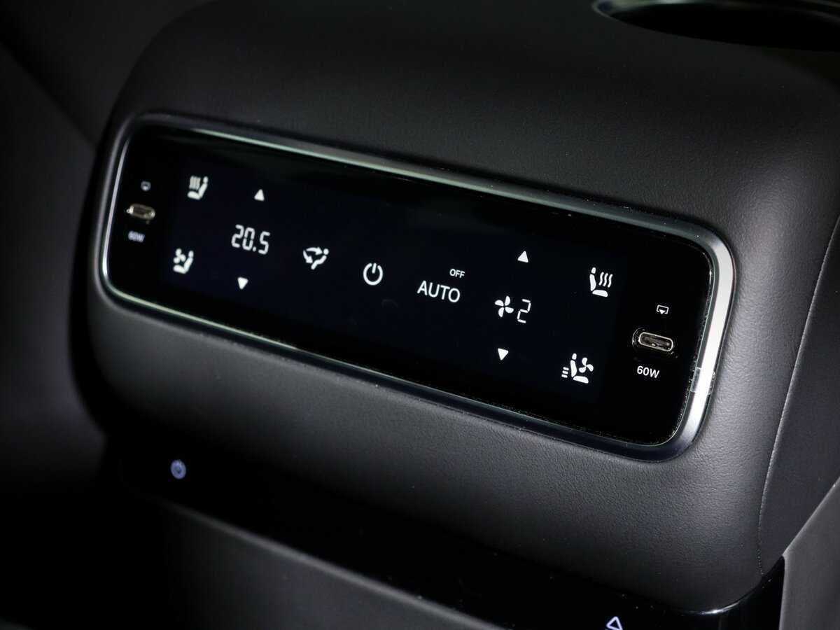 LiXiang L9 52.3 kWh, 2024 Фото №16