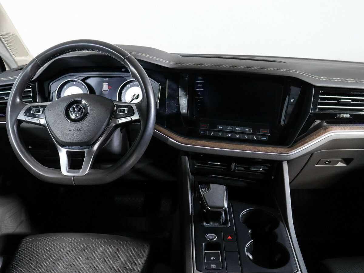 Volkswagen Touareg, 2020 Фото №9