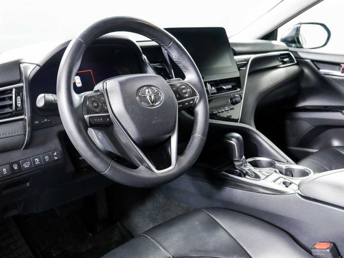 Toyota Camry, 2023 Фото №14