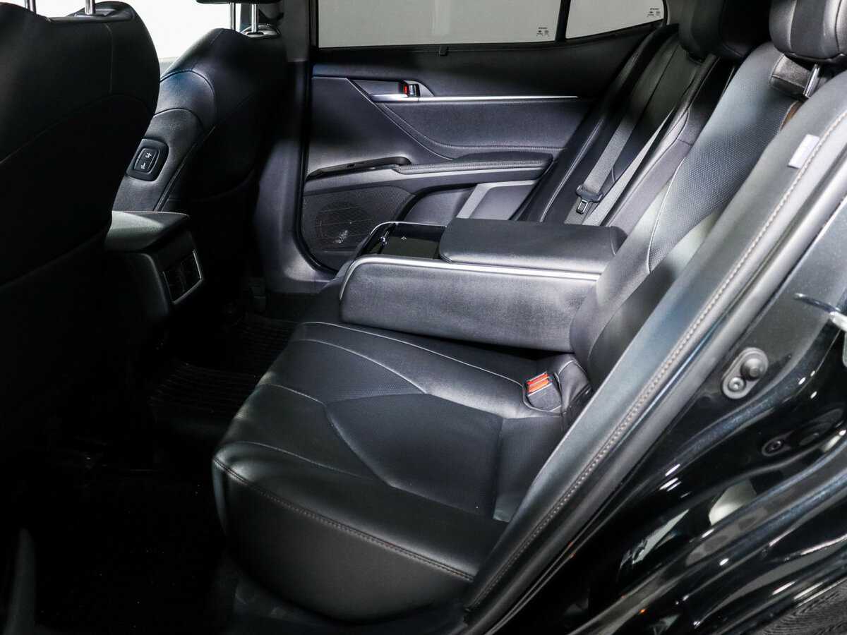 Toyota Camry, 2023 Фото №10
