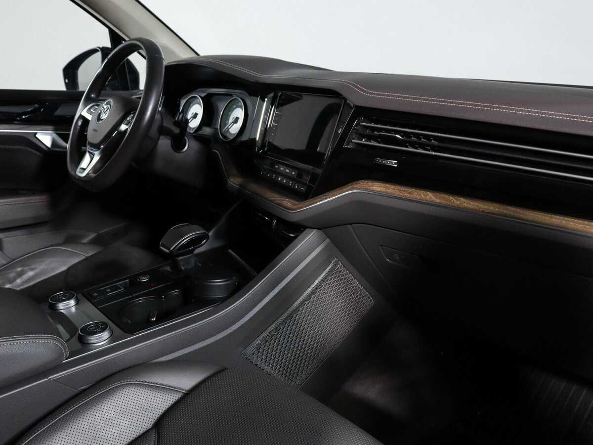 Volkswagen Touareg, 2018 Фото №9