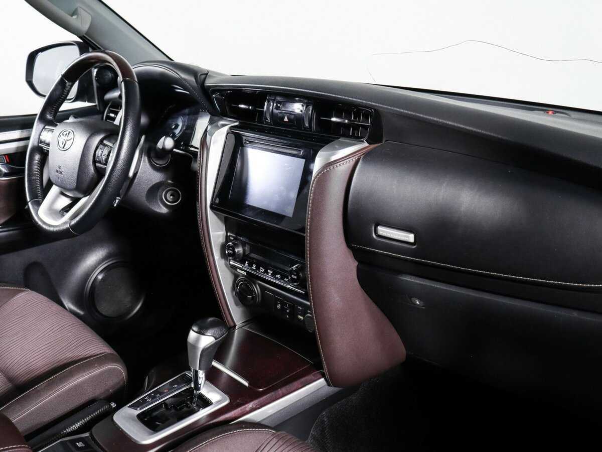 Toyota Fortuner, 2019 - 117 000 км. | Фото №6