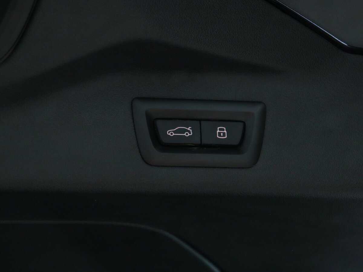 BMW X7 M60i, 2023 Фото №19