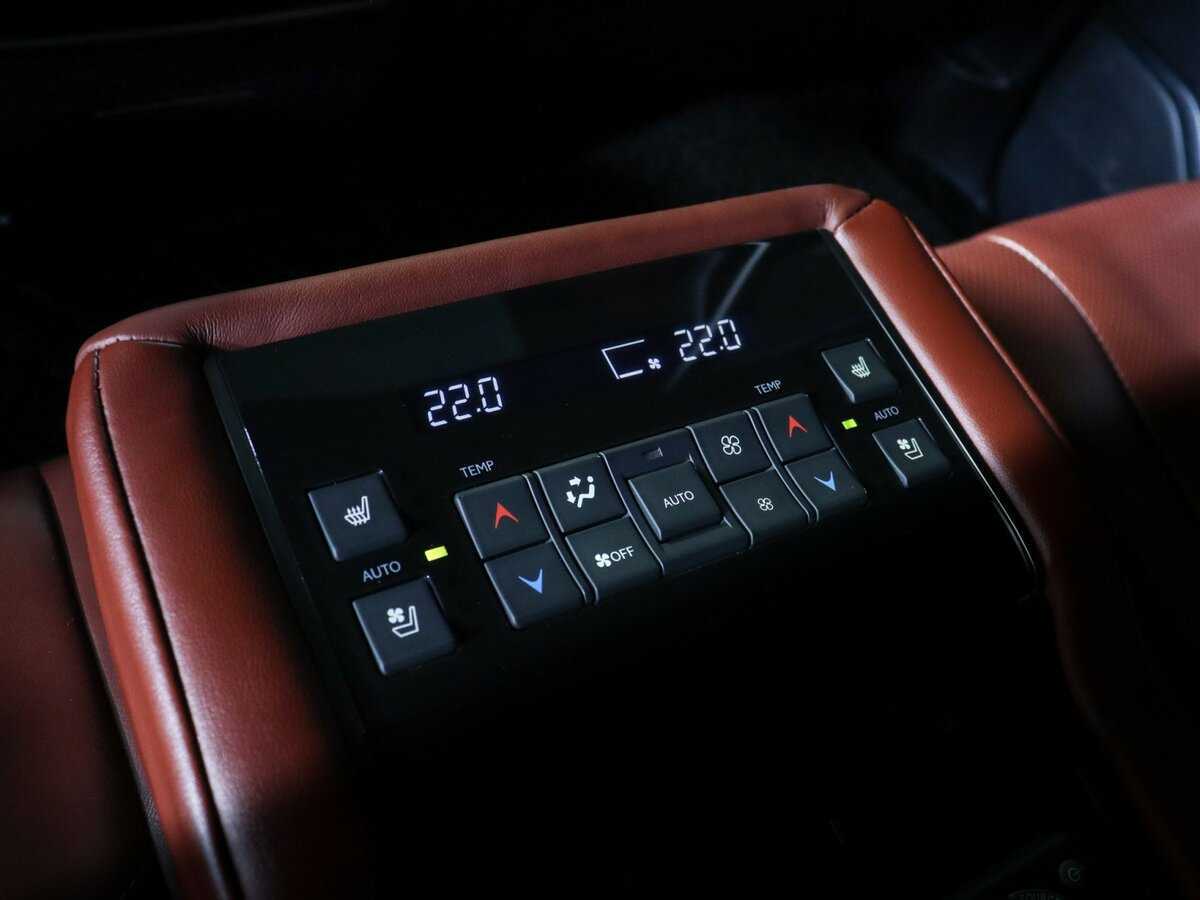 Lexus LX 570, 2017 Фото №21