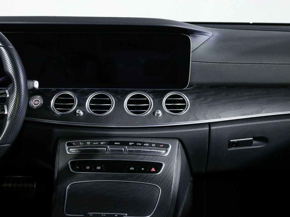 Mercedes-Benz E-Класс 200, 2021 Фото №13