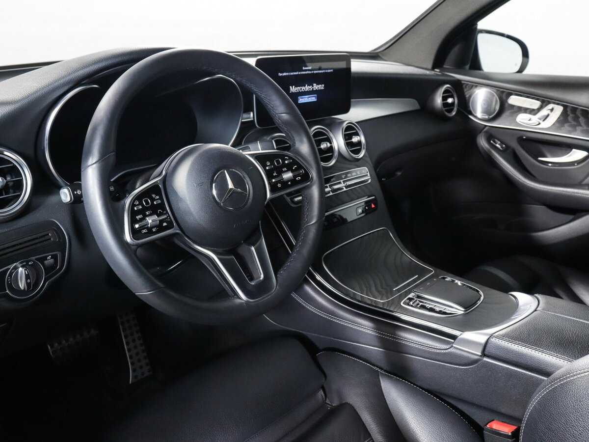 Mercedes-Benz GLC Coupe 300, 2019 Фото №11