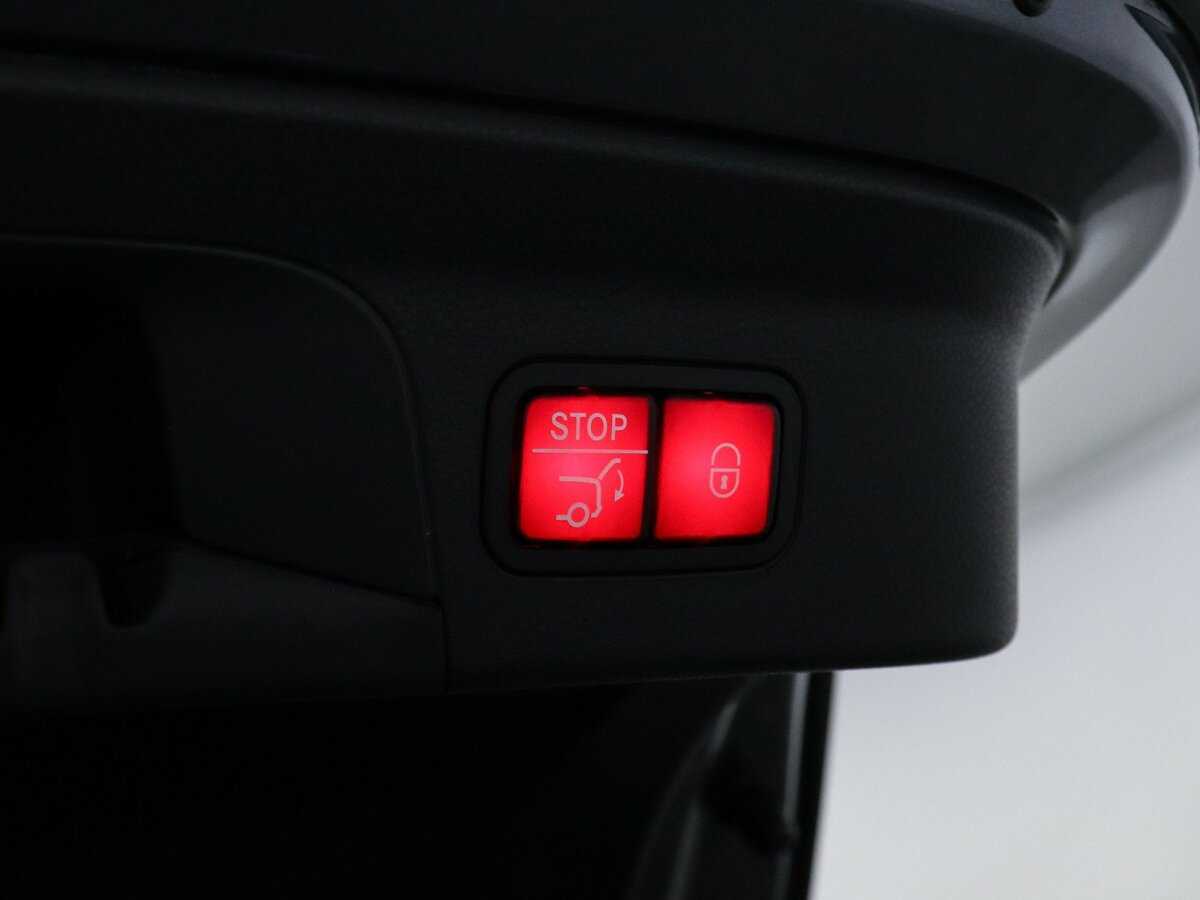 Mercedes-Benz GLC Coupe 300, 2019 Фото №14